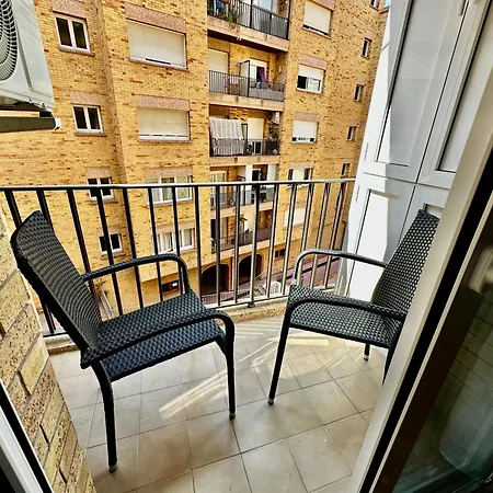 Appartement Newly Renovated Apartment, 6 Mins To The