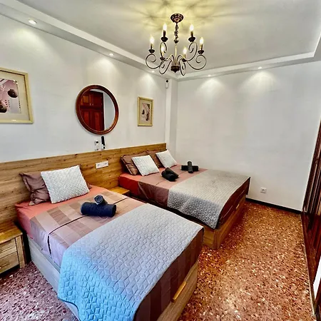 Apartment Newly Renovated Apartment, 6 Mins To The Lloret de Mar