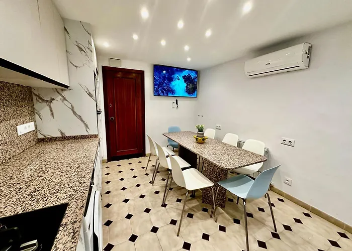 Lägenhet Newly Renovated Apartment, 6 Mins To The Lloret de Mar